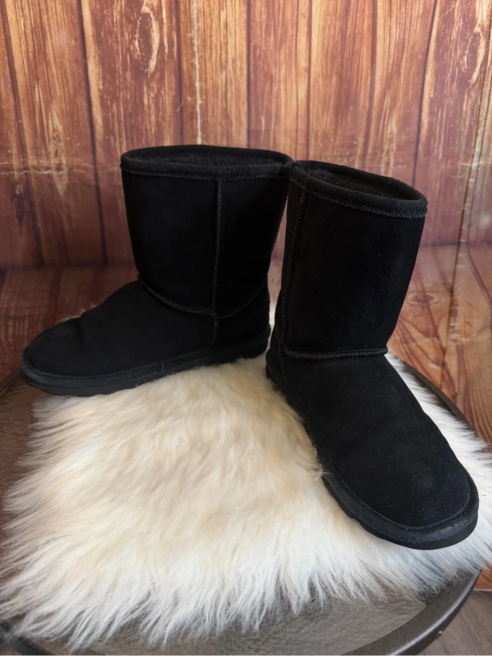 BearPaw 1962y outsoles suede